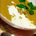 Суп-крем из каштанов, тыквы и шампиньонов